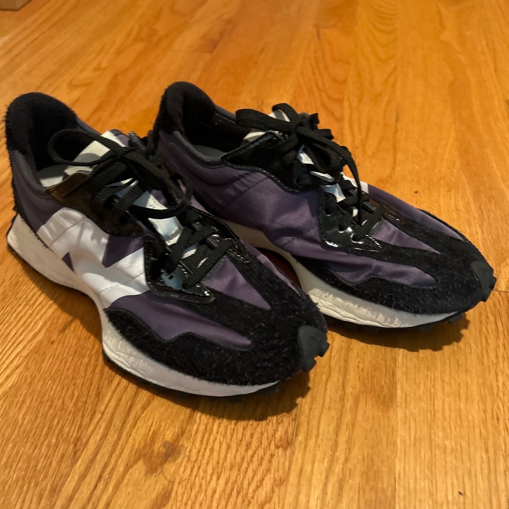 New Balance 327